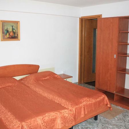 Vila Mihail Hotel Busteni Ngoại thất bức ảnh