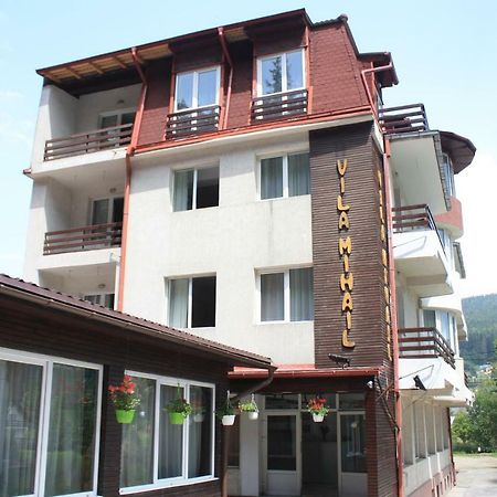 Vila Mihail Hotel Busteni Ngoại thất bức ảnh