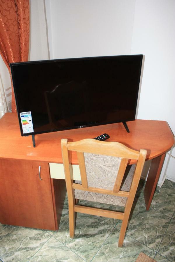 Vila Mihail Hotel Busteni Ngoại thất bức ảnh